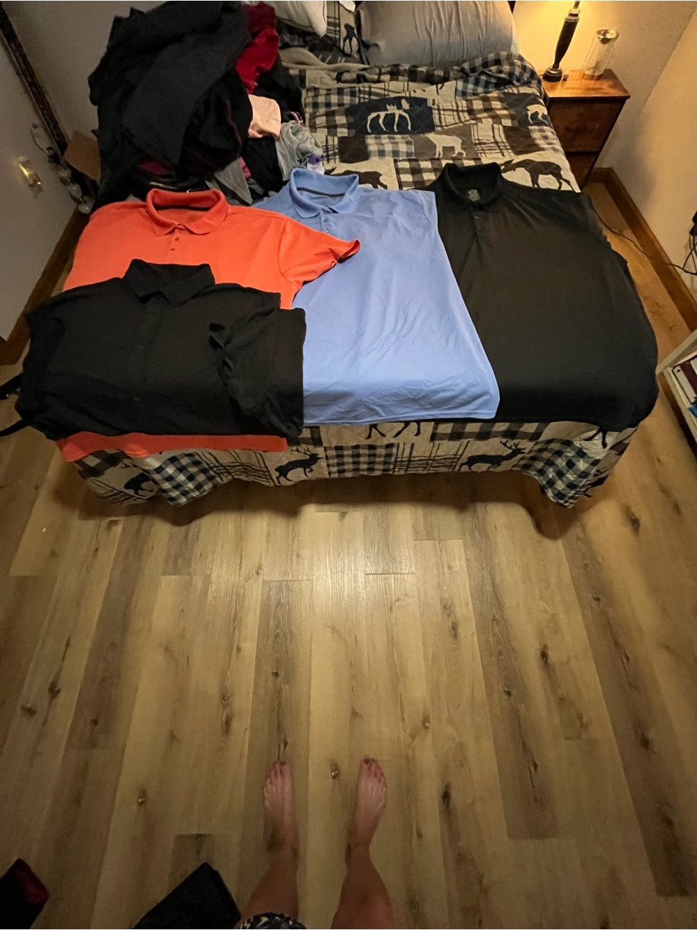 (4) EUC REAL ESSENTIALS MENS TSHIRTS SIZS 5XLT